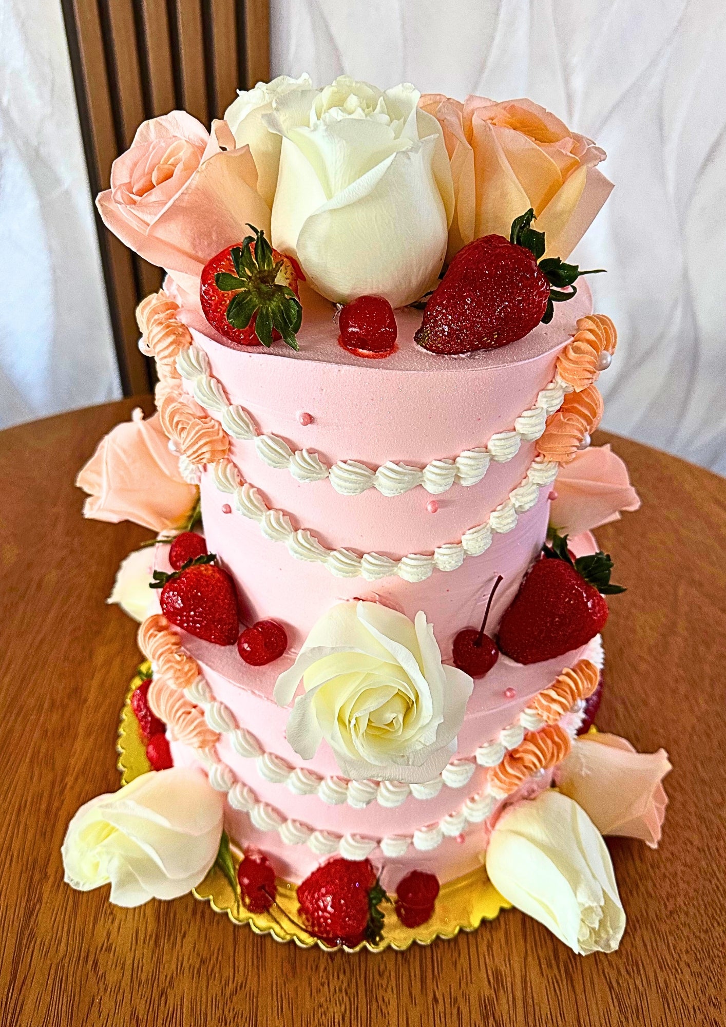 Torta Rosas y Perlas